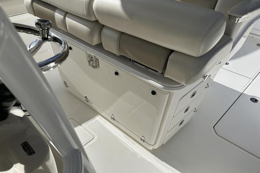 Boston Whaler 330 Outrage image