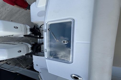 Boston Whaler 330 Outrage image