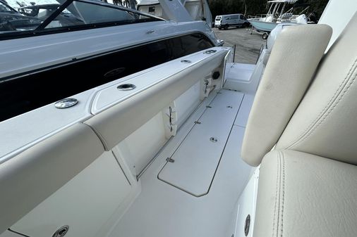 Boston Whaler 330 Outrage image