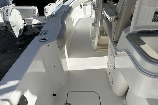 Boston Whaler 330 Outrage image