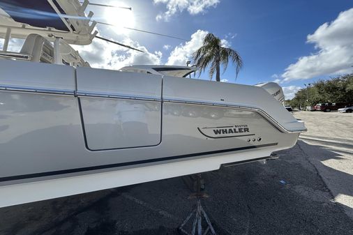 Boston Whaler 330 Outrage image