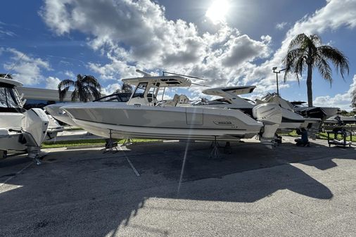 Boston Whaler 330 Outrage image