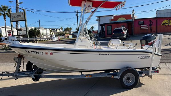 Boston Whaler 16 Dauntless 