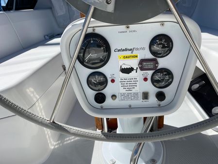 Catalina 320 image