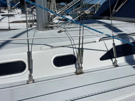 Catalina 320 image