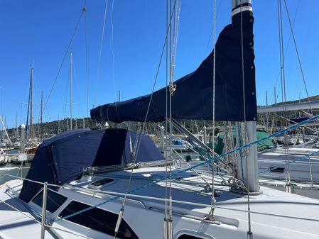 Catalina 320 image