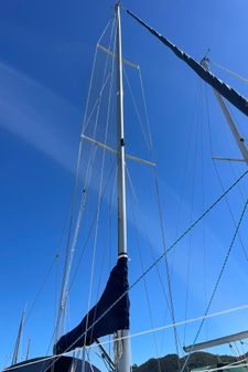 Catalina 320 image