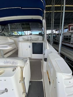 Rinker 340 Fiesta Vee image