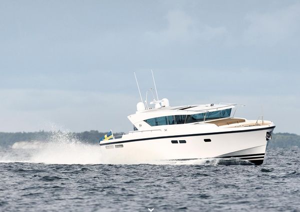 Delta Powerboats 54 Carbon IPS image