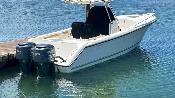 Pursuit 2670 Center Console