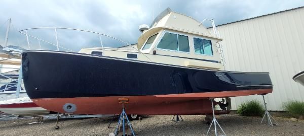 Pettegrow Downeast Flybridge 