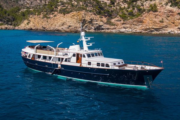 Feadship Classic Motor Yacht - main image