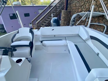 Starcraft SVX-171-OB-DECK-BOAT image