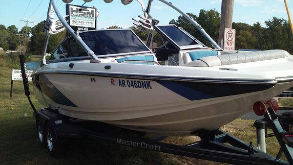 MasterCraft X-2 