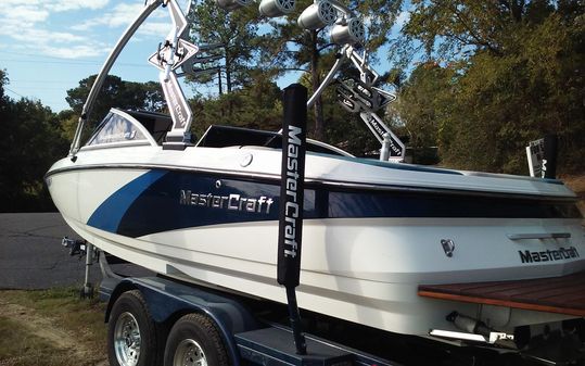MasterCraft X-2 image