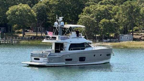 Azimut Magellano 53