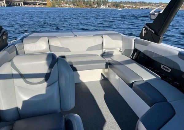 Malibu 22 LSV image