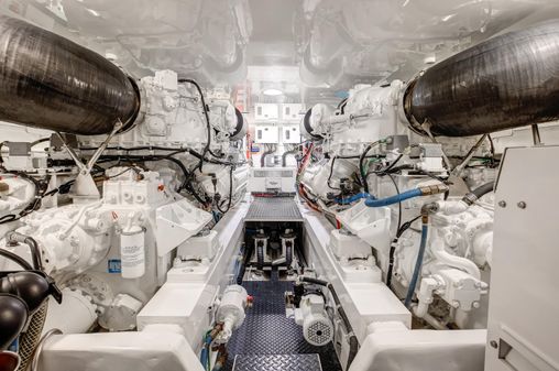 Viking 62 Convertible image