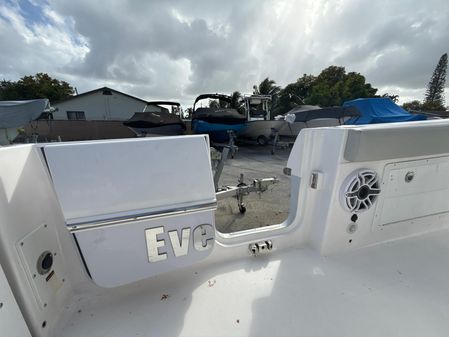 Everglades 235-CENTER-CONSOLE image