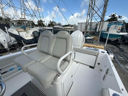 Everglades 235-CENTER-CONSOLE image