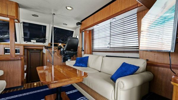 Mainship 430 Trawler image