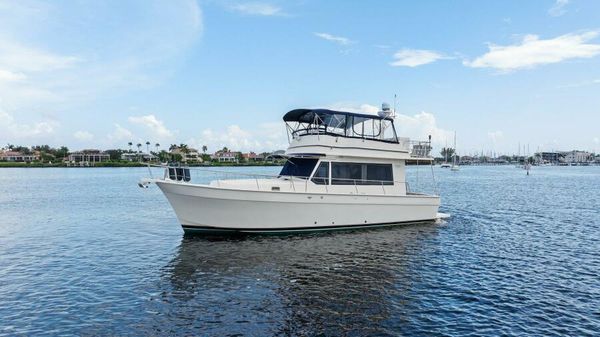 Mainship 430 Trawler image