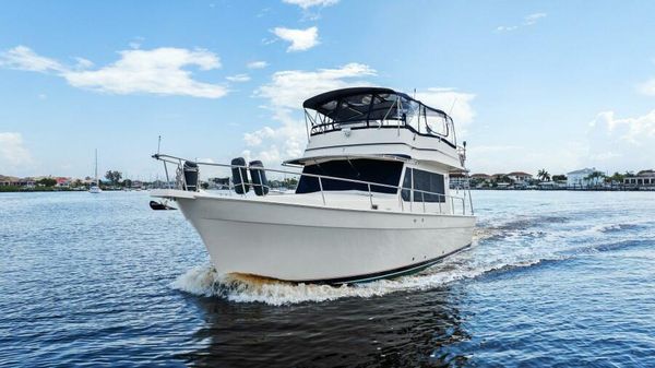 Mainship 430 Trawler image