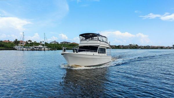 Mainship 430 Trawler image