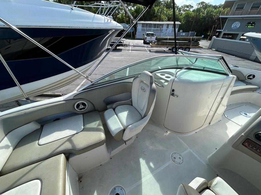 2007 Sea Ray 220 sundeck