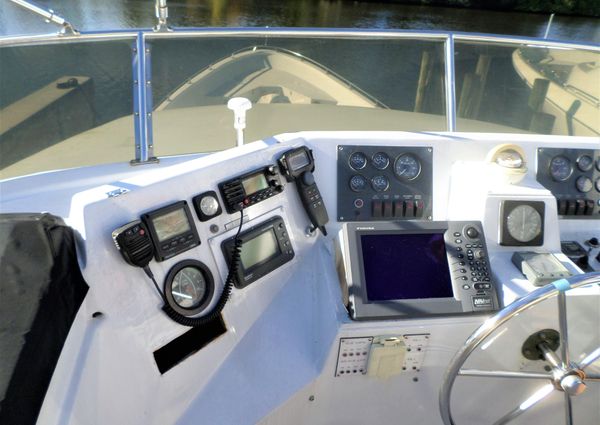 Vantare Custom Flybridge Motoryacht image