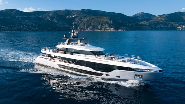 Azimut Grande 36M