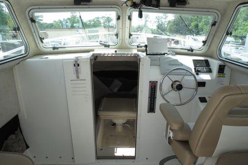 Parker 2520 XLD Sport Cabin image