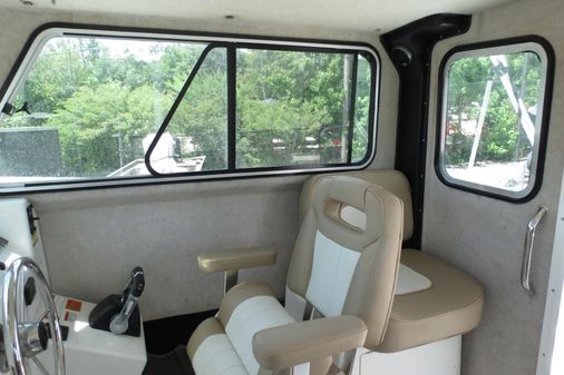 Parker 2520 XLD Sport Cabin image