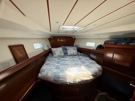 Beneteau 423 image