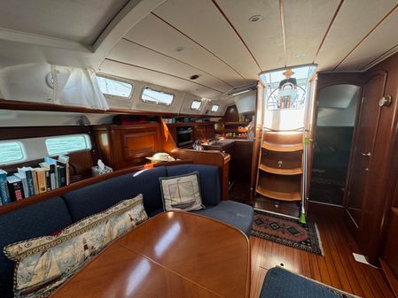 Beneteau 423 image