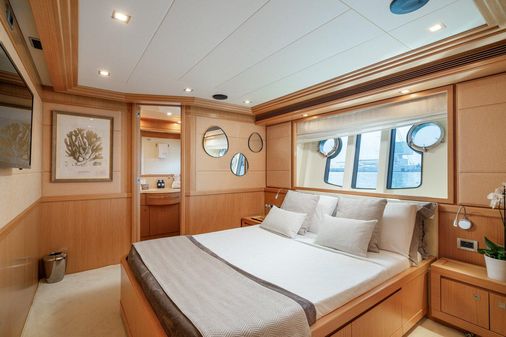 Custom Line Navetta 26 image