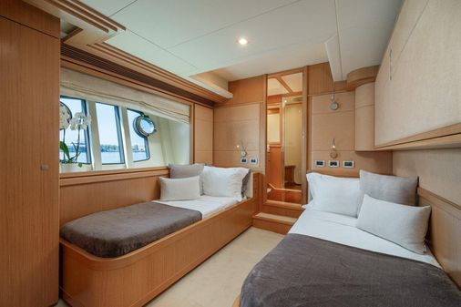 Custom Line Navetta 26 image