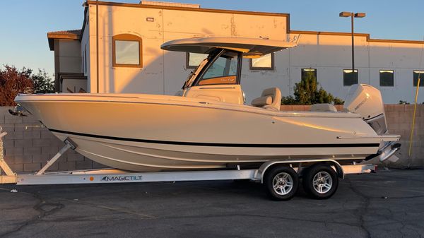 Chris-Craft Catalina 24 