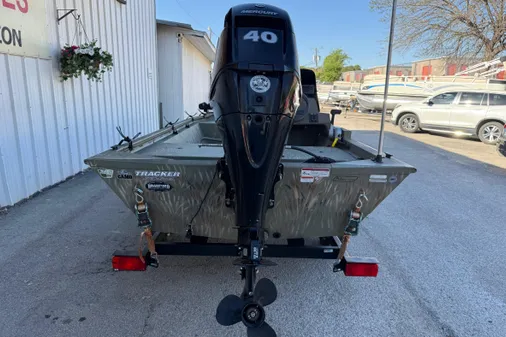 Tracker Grizzly 1648 SC image