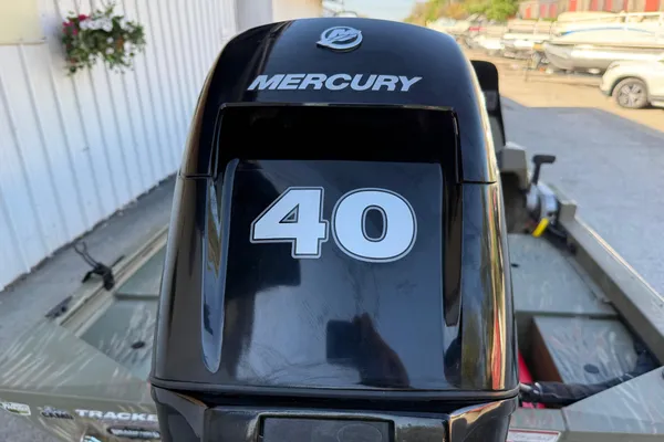 Tracker GRIZZLY-1648-SC image