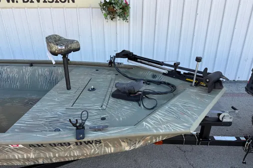 Tracker Grizzly 1648 SC image