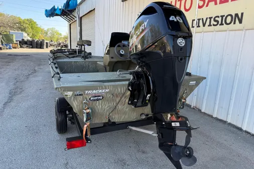 Tracker Grizzly 1648 SC image