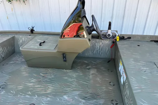 Tracker Grizzly 1648 SC image