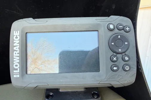 Tracker Grizzly 1648 SC image