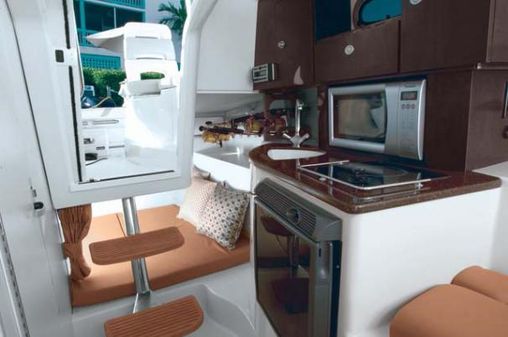 Boston Whaler 285 Conquest image