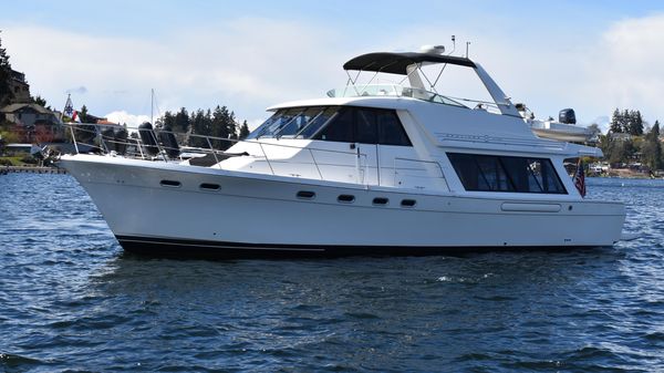 Bayliner 4788 Pilothouse 