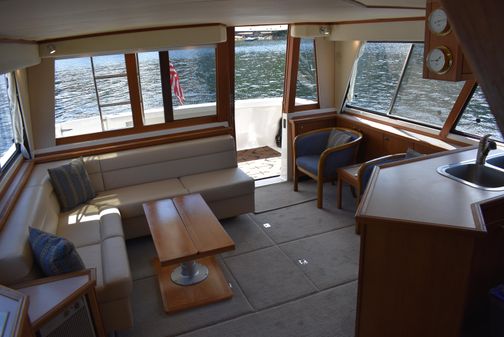 Bayliner 4788 Pilothouse image