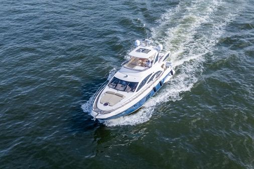 Azimut 60 Flybridge image