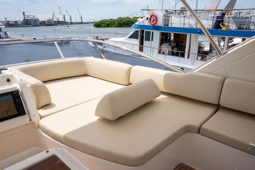 Azimut 60 Flybridge image