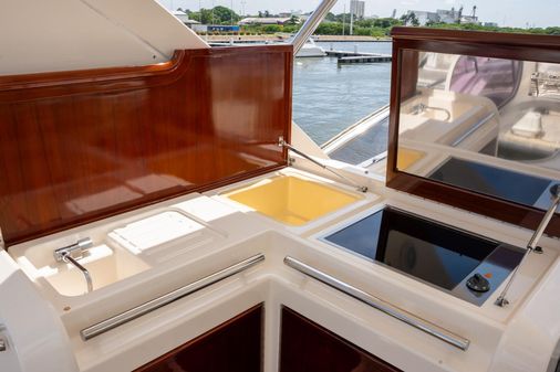 Azimut 60 Flybridge image